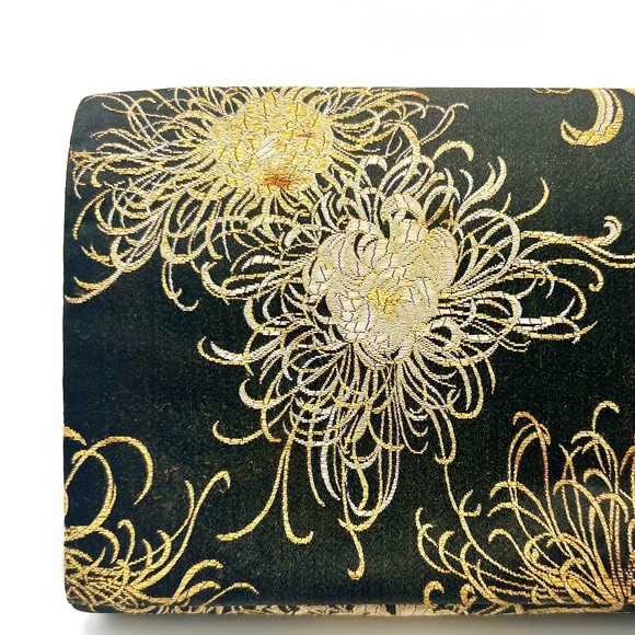 VTG Brocade Clutch - Picture 6 of 7